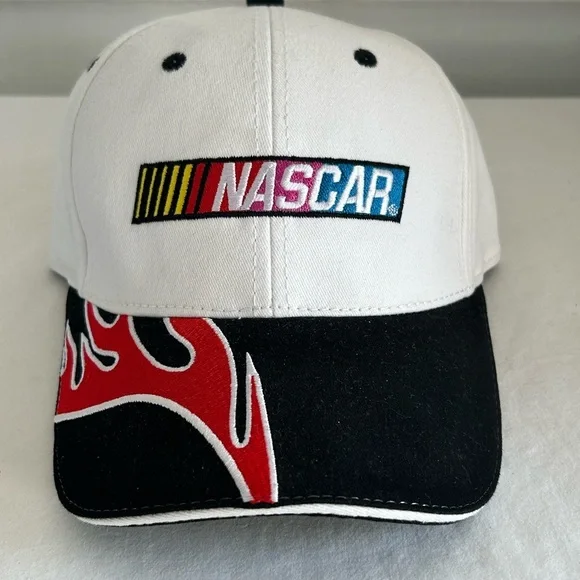 Winners Circle Nascar White Hat - Picture 1 of 7